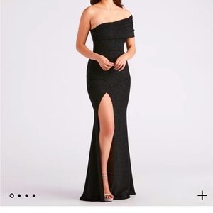 Windsor Formal Black Glitter Off the Shoulder Dress Size S